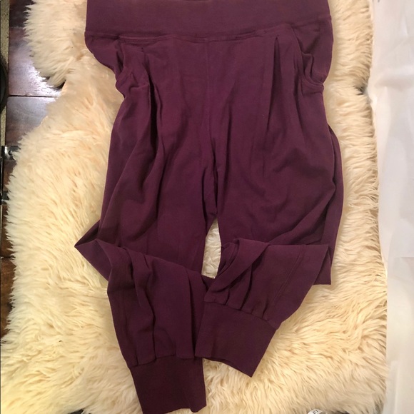 SOLD! Athleta Studio Jogger - Picture 5 of 7